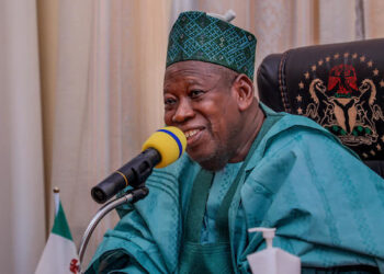 Ganduje Drags Buhari to Court Over Old Naira Note Policy