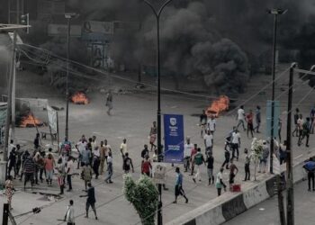 Naira Shortage: Gov. Sanwo-Olu Begs for Calm As Protest Erupts in Lagos