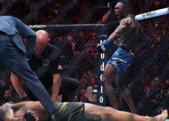 Israel Adesanya Reclaims UFC Title, After Brutally Knocking out Alex Pereira